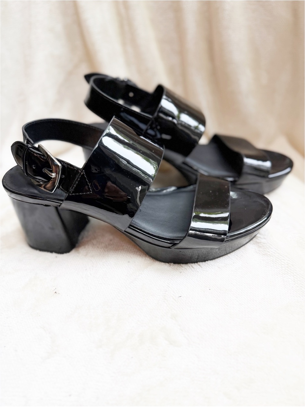 NWOT Aerosol’s Women’s Black Patent Chunky Heel Sandals